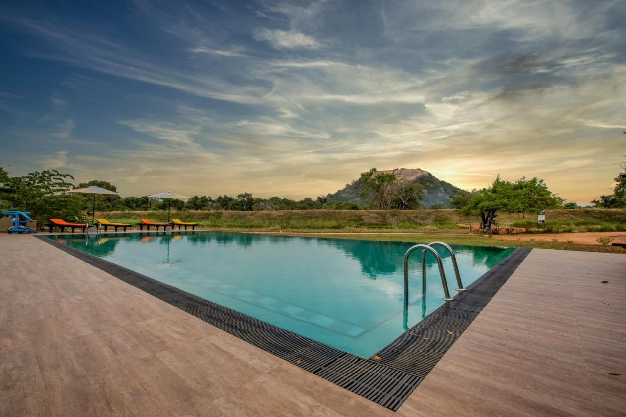 Sigiriya King'S Resort Ngoại thất bức ảnh